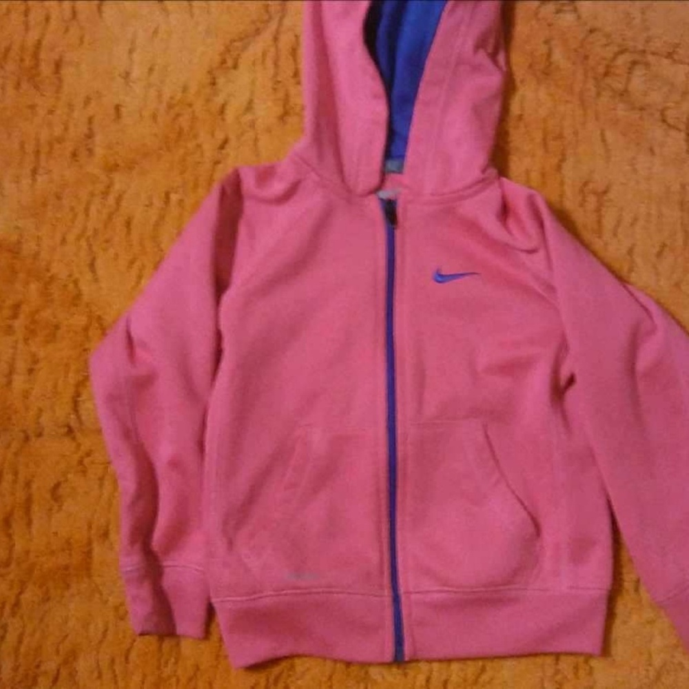 Girls size 4 Nike zip up jacket